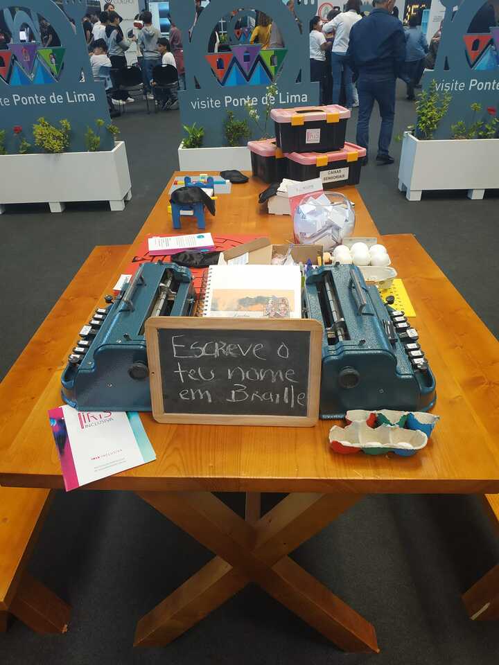 Leia mais sobre Feira de Educação, Ciência e Tecnologia