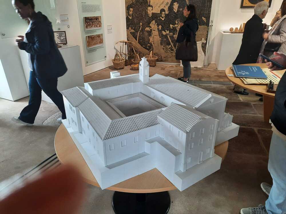 Maquete exposta no Museu de Tiflologia da Fundação N. Sra. da Esperança