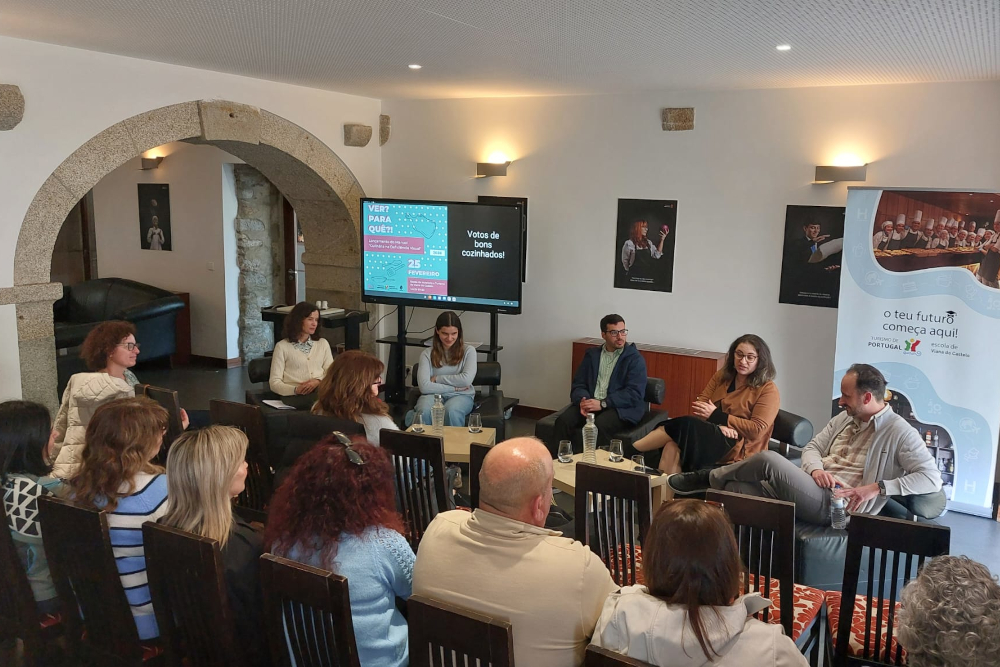 Momentos na apresentação do Manual «Culinária na Deficiência Visual»